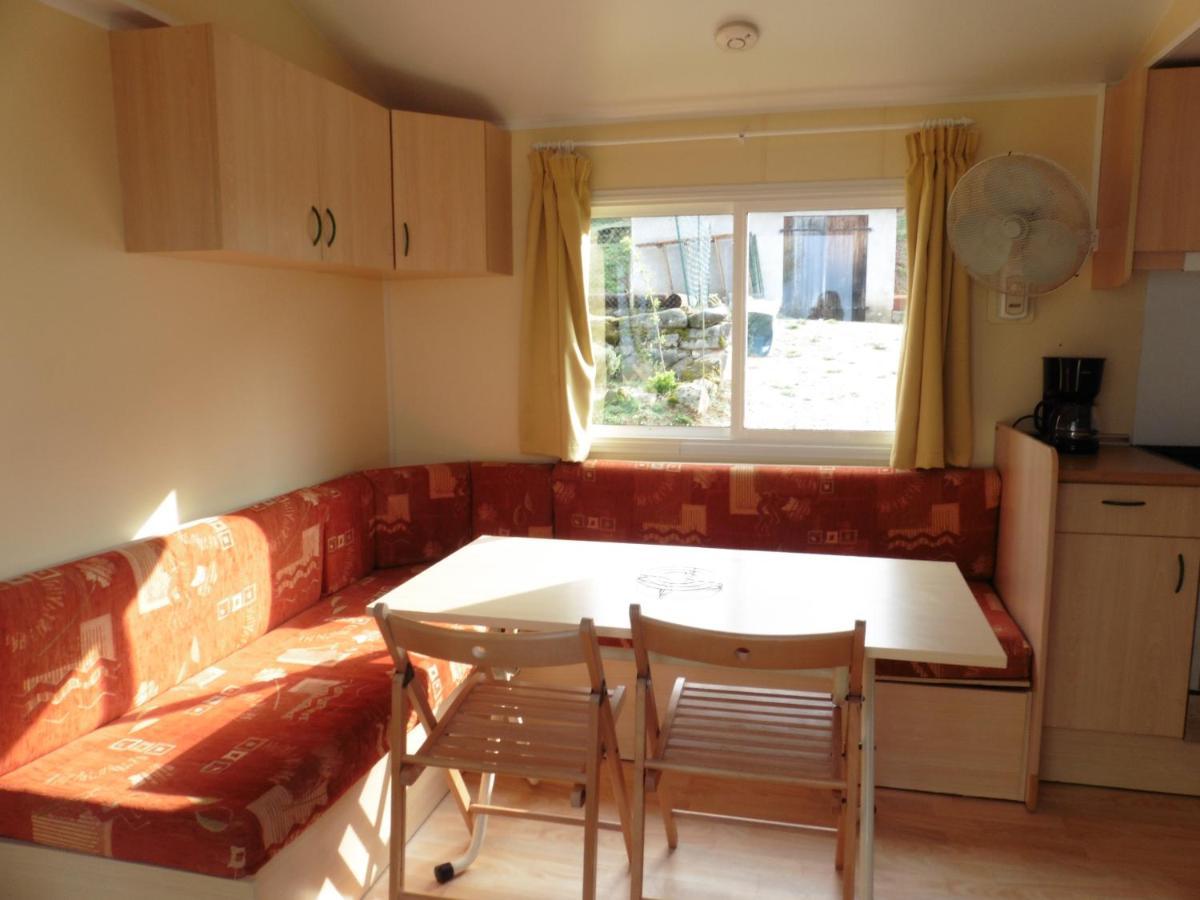 Camping Le Montbartoux Vollore-Ville Εξωτερικό φωτογραφία